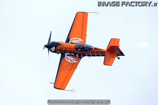 2019-10-12 Linate Airshow 00719 Sukhoi Su-31 - Giodo Racioppoli
